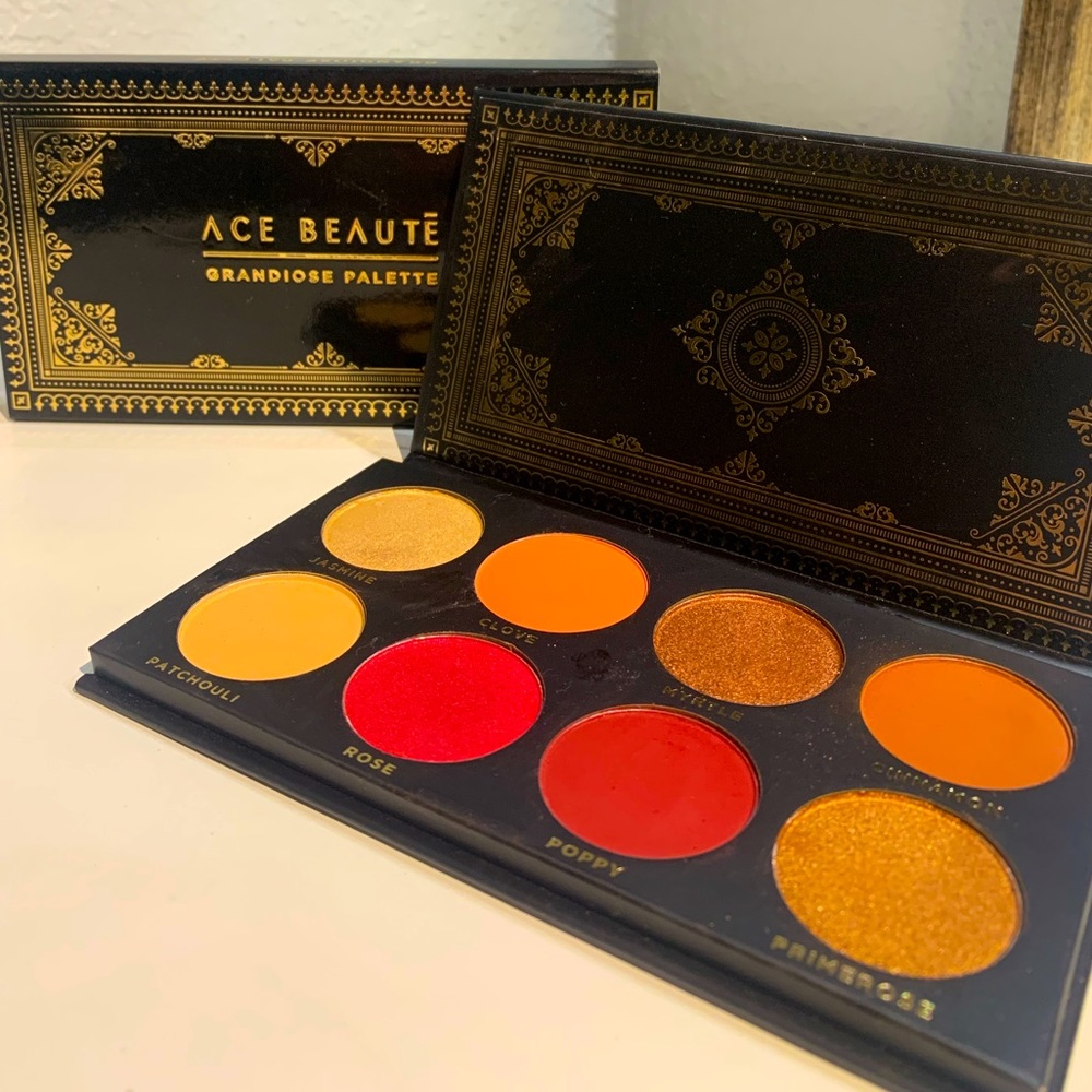 Ace Beaute Grandiose Eyeshadow Palette